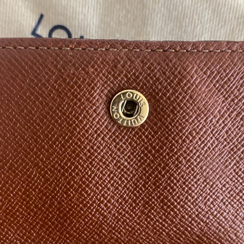 Louis Vuitton Compact Wallet - Picture 8 of 11